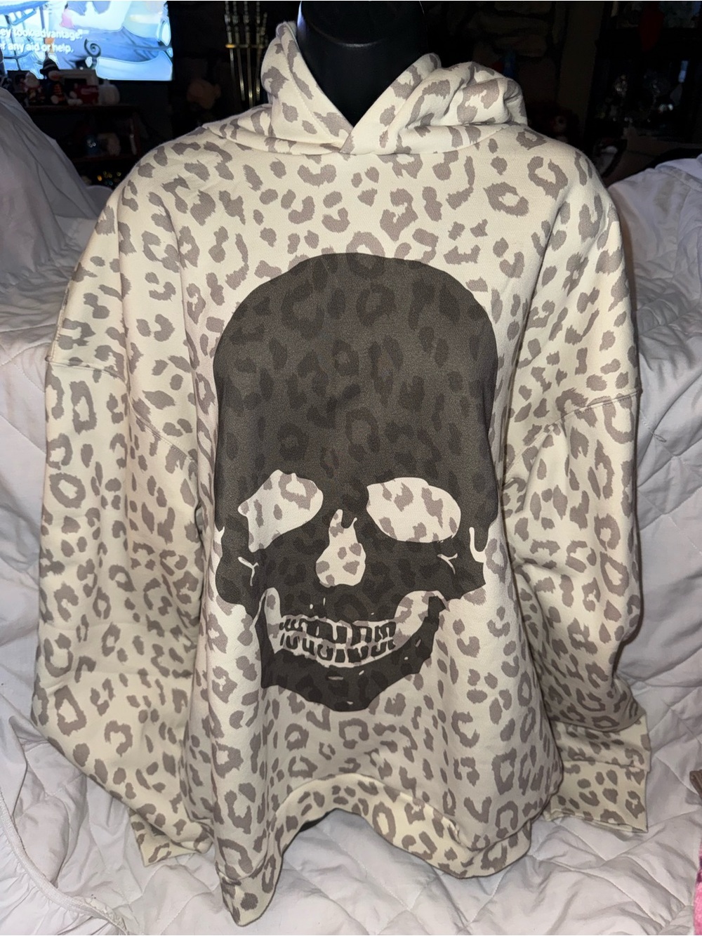 AMPERSAND | BRAND NEW COMFORT ZONE HOODIE | PURR-DY SCARY